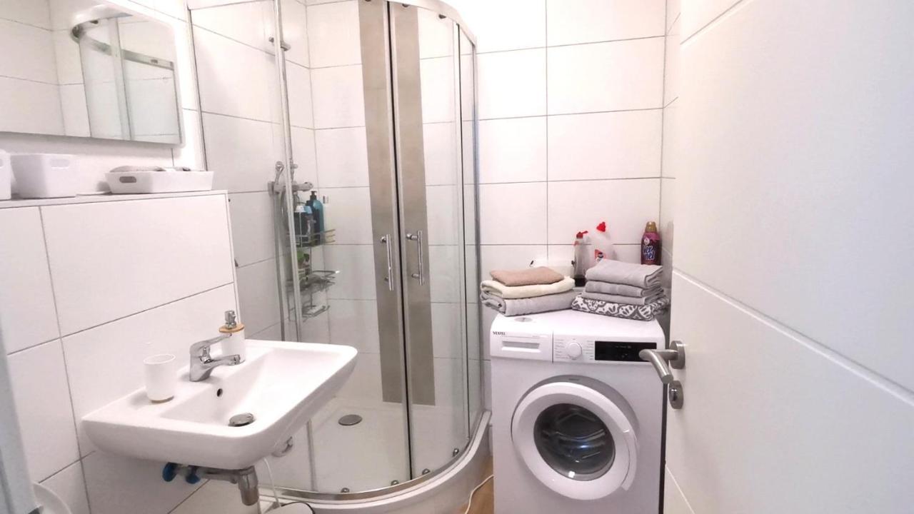 3-Zimmer, Bis 6 Personen Mit Parkplatz Apartment Mülheim an der Ruhr Екстериор снимка